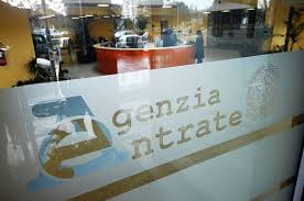 AGENZIA DELLE ENTRATE CHIUSA: TASSE E PAGAMENTI CONGELATI FINO A GIUGNO