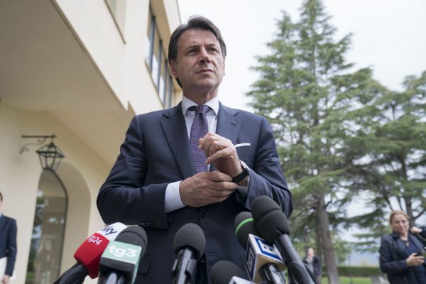 TRA PROTOCOLLI DI SICUREZZA, DISTANZE DI SICUREZZA, MASCHERINE E AUTOCERTIFICAZIONI PARTE LA FASE 2 DAL 4 MAGGIO. RIPARTE LITALIA?
