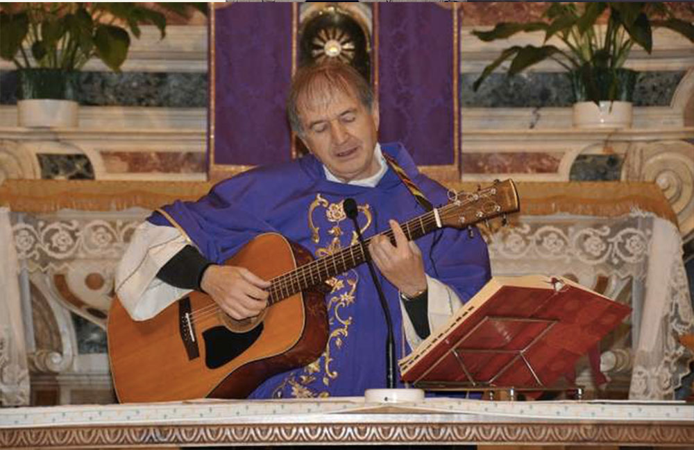 GIOSY CENTO SCRIVE UNA CANZONE SU TESTI DI DON TONINO BELLO 