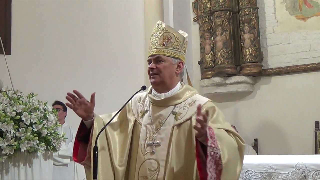 MESSAGGIO DI PASQUA DEL VESCOVO MONS DOMENICO CORNACCHIA: 