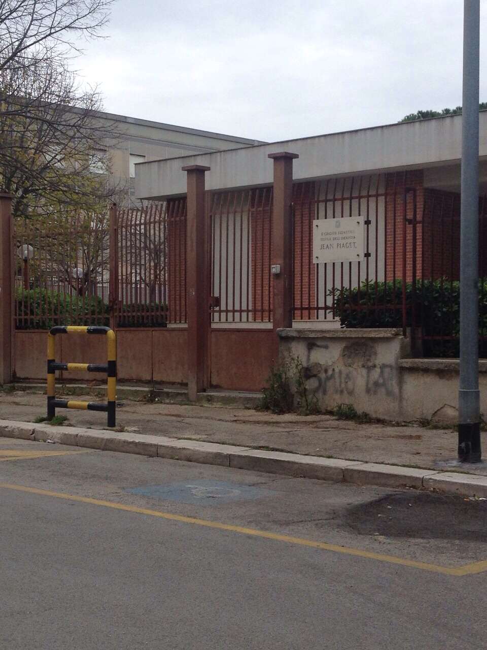TELECAMERE DAVANTI ALLE SCUOLE DI MOLFETTA PER PREVENIRE ATTIVITA' DI SPACCIO 
