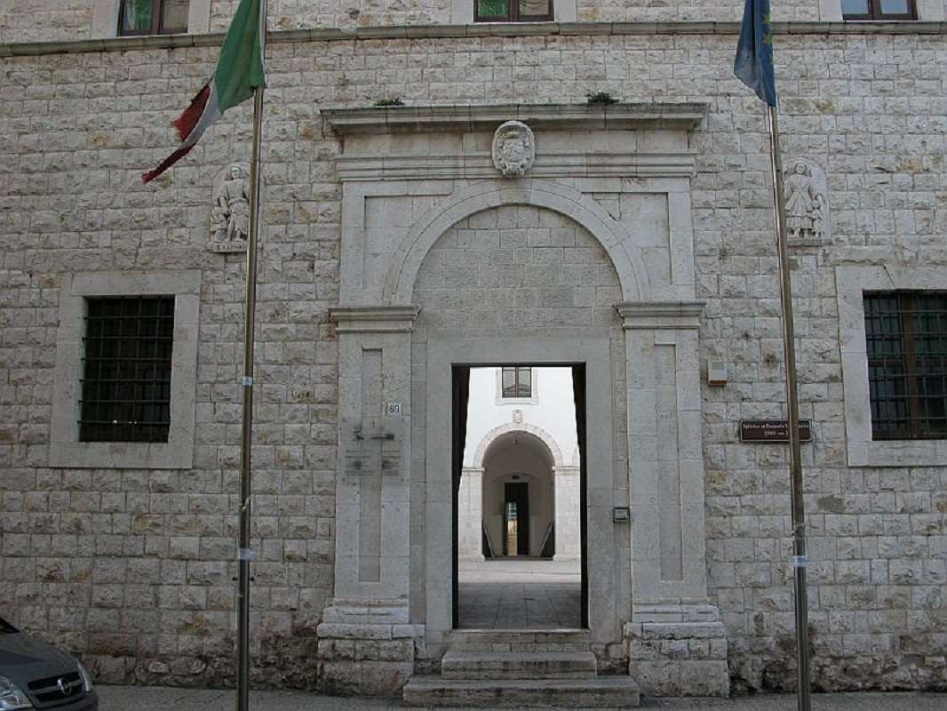 ARCHIVIO STORICO COMUNALE ANCORA DA TRASFERIRE NELLA FABBRICA DI SAN DOMENICO. QUANDO?