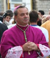 DON LUIGI MARTELLA, VESCOVO DI MOLFETTA, E' TORNATO ALLA 