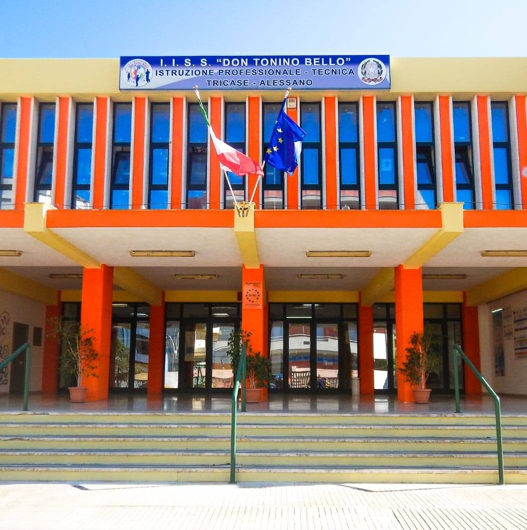 IL LICEO ARTISTICO MONS. BELLO DI MOLFETTA AL PARLAMENTO EUROPEO PER UNA MOSTRA