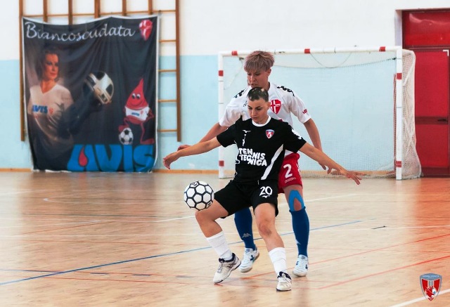 VALERIA LACIRIGNOLA INDOSSER LA MAGLIA DELLA FEMMINILE MOLFETTA ANCHE PER LA PROSSIMA STAGIONE