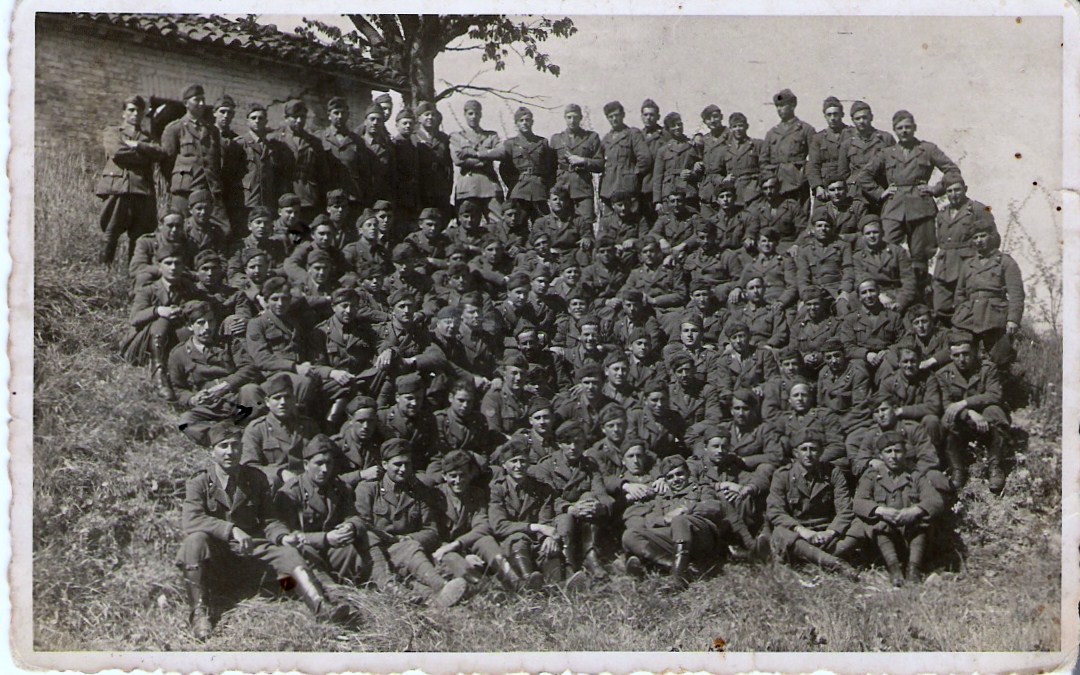 CERIMONIA IN RICORDO DEI CADUTI DELL8 SETTEMBRE 1943 DELLASSOCIAZIONE EREDI DELLA STORIA, LANMIG, LASSOCIAZIONE NAZIONALE CARABINIERI E LE ASSOCIAZIONI COMBATTENTISTICHE E DARMA