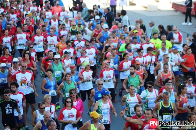 SI SVOLGER DOMENICA 17 OTTOBRE LA CORRIMOLFETTA GIUNTA ALLA XV EDIZIONE