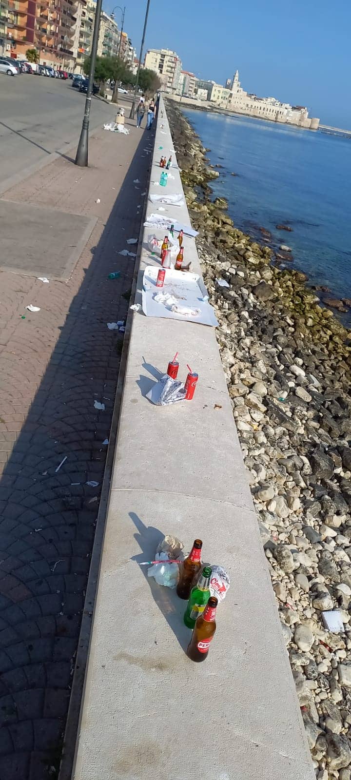 CARI MOLFETTESI, LA CITTA' LA DOBBIAMO TENERE PULITA NOI....