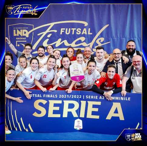 STORICA PROMOZIONE IN SERIE A PER LA FEMMINILE MOLFETTA CHE VINCE LA FINALE PLAYOFF A SALSOMAGGIORE