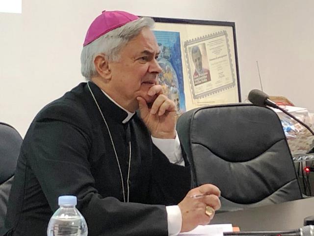 IL MESSAGGIO DI MONS. DOMENICO CORNACCHIA AGLI STUDENTI: SII VIANDANTE, ESPLORATORE E COMPAGNO DI STRADA