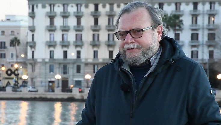 DA PRODUTTORE A MINE ANTIUOMO A OPERATORE DI PACE: LA STORIA DI VITO ALFIERI FONTANA AFFASCINATO DA DON TONINO BELLO