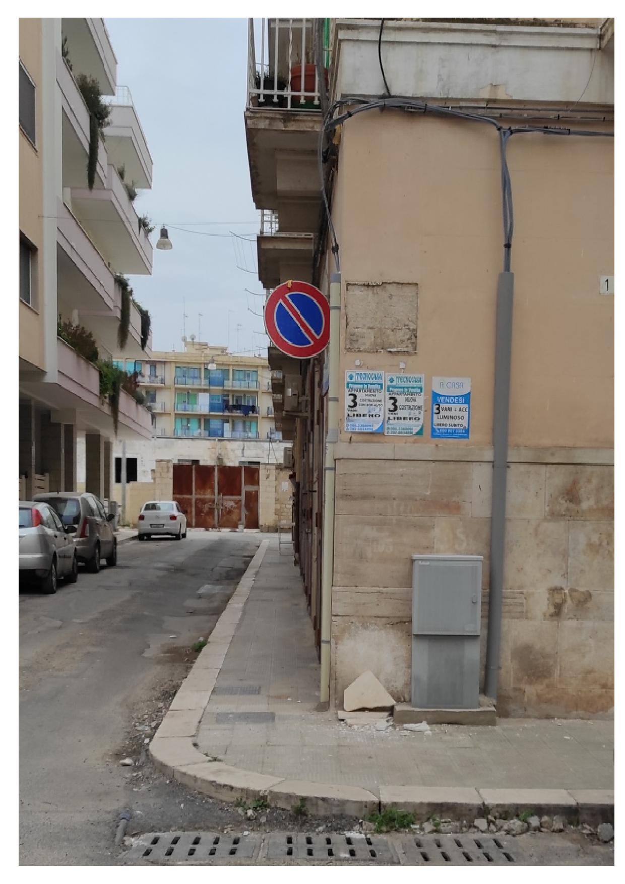 NOI VOGLIAMO SAPERE, PER ANDARE DOVE DOBBIAMO ANDARE, PER DOVE DOBBIAMO ANDARE. SA,  UNA SEMPLICE INFORMAZIONE...