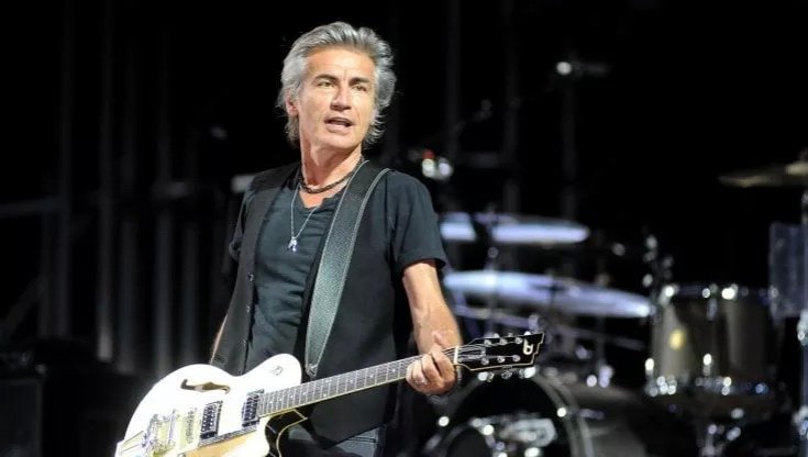 GIOVEDI 3 AGOSTO SOPRAVVISSUTI E SOPRAVVIVENTI LIGABUE EXPERIENCE A MOLFETTA SULLA BANCHINA SAN DOMENICO